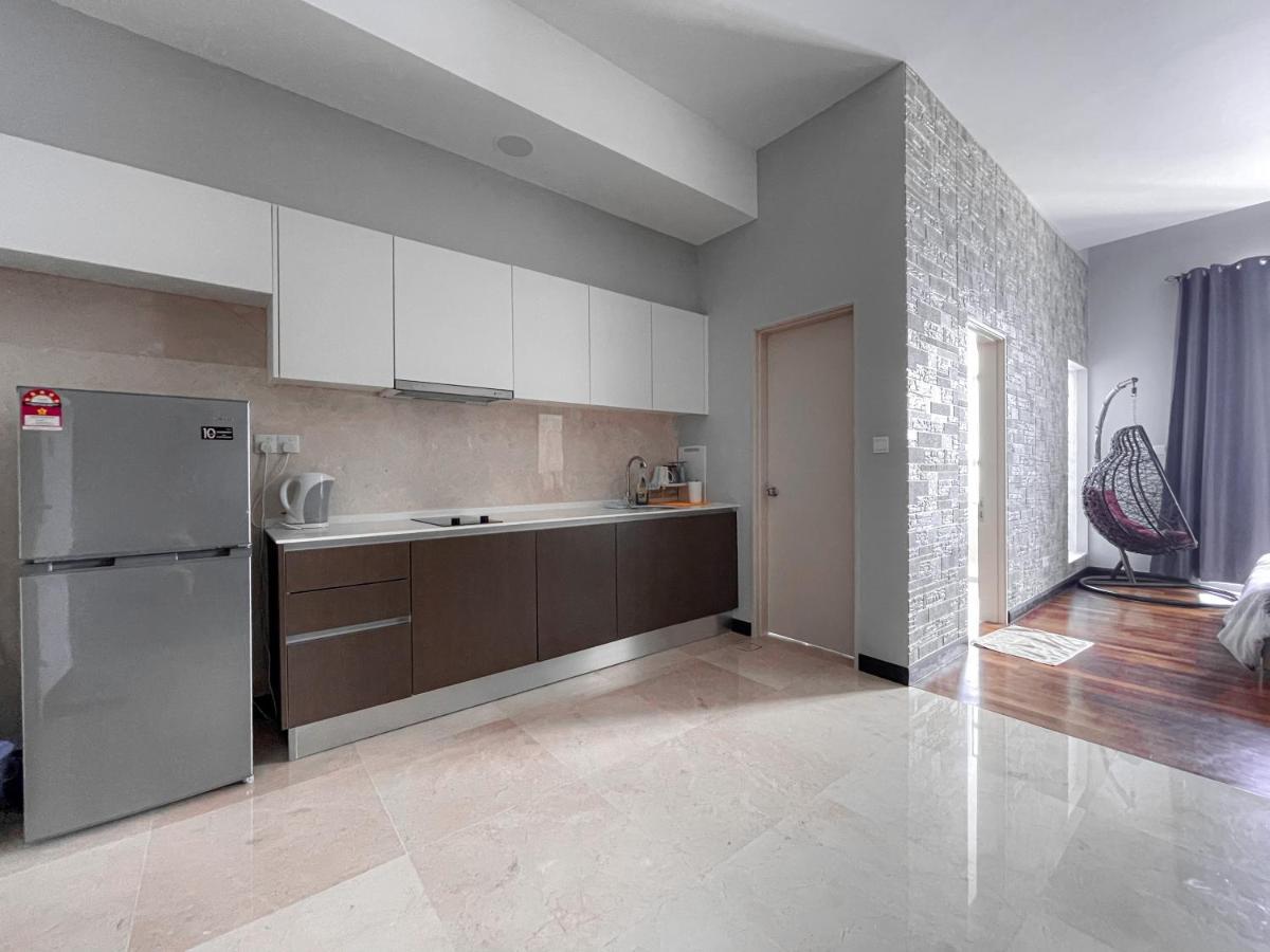 Apartment Cozy Strait Studio@highest View 180°马六甲景色 *
